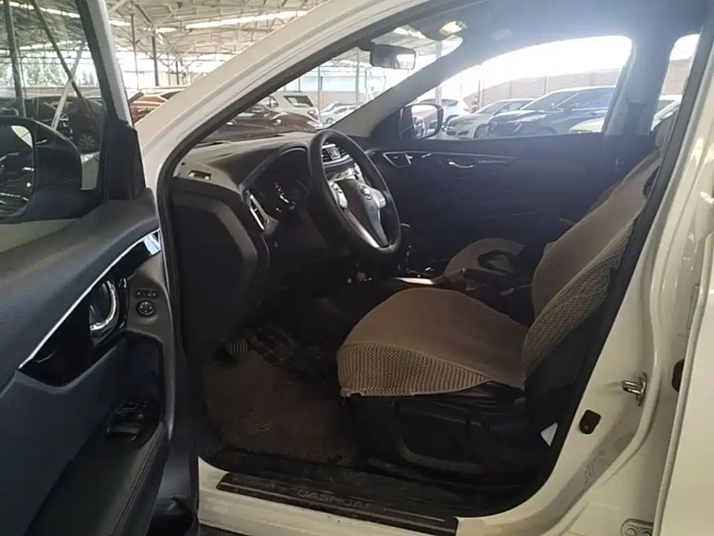 Nissan Qashqai — миниатюра 21