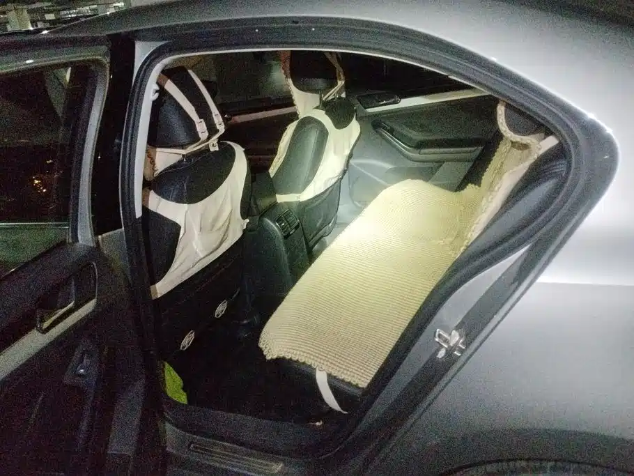 Volkswagen Sagitar — миниатюра 11