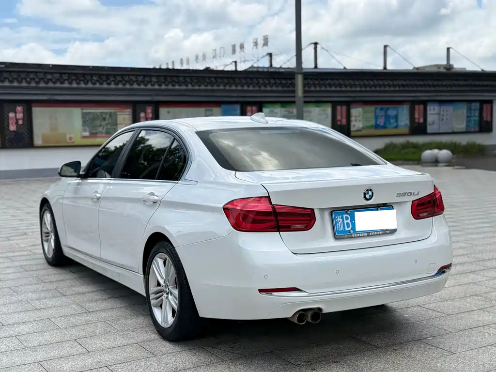 BMW 3 Series — миниатюра 7