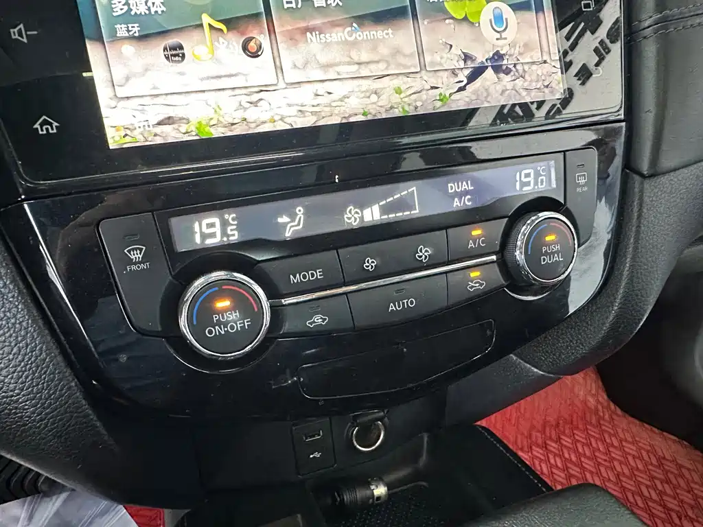 Nissan X-Trail — миниатюра 11