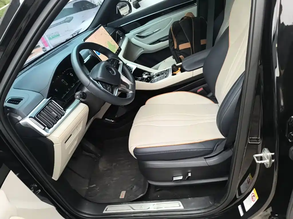 BYD PLUS New Energy — миниатюра 15