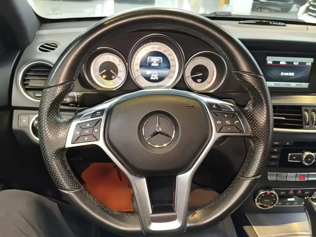 Mercedes-Benz C-Class (Import) — миниатюра 11