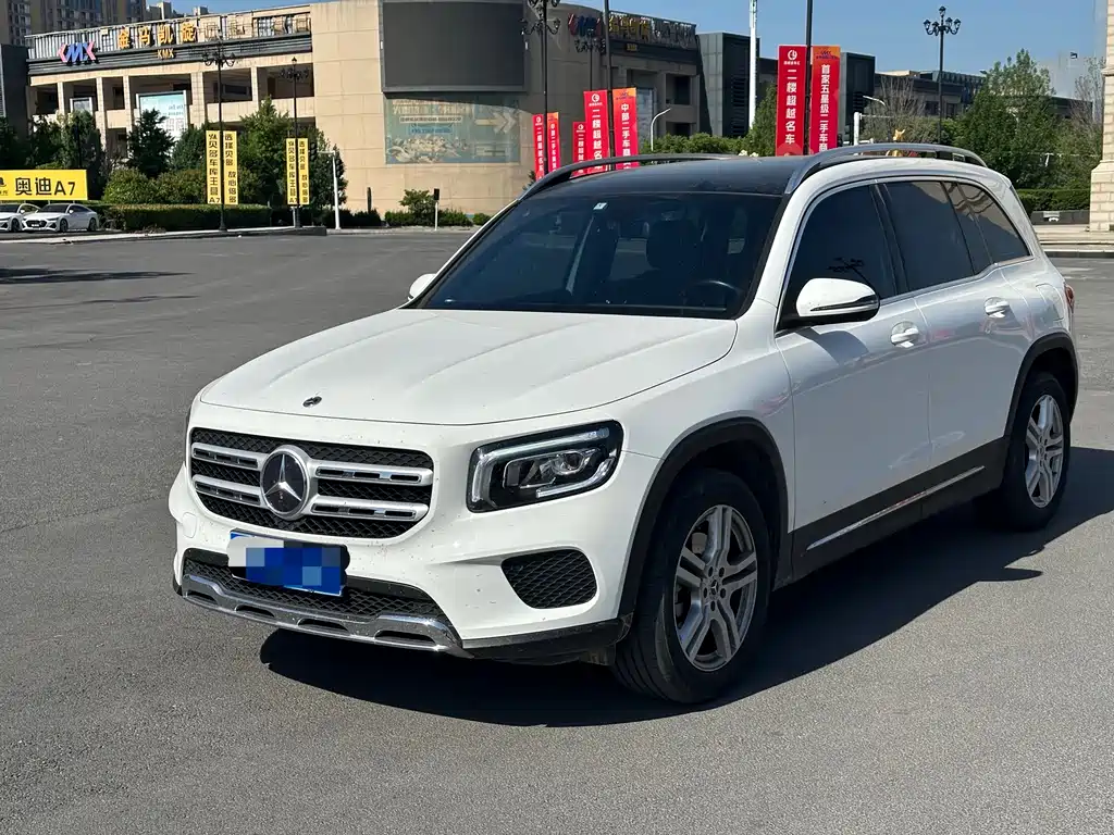 Mercedes-Benz GLB 2023