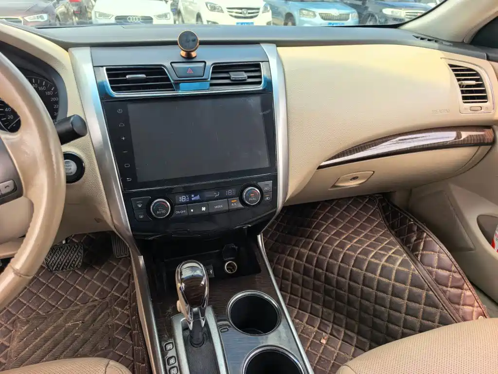 Nissan Teana — миниатюра 13