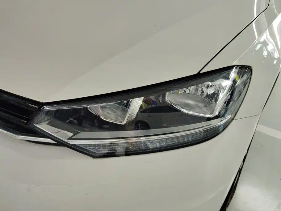 Volkswagen Touran — миниатюра 5