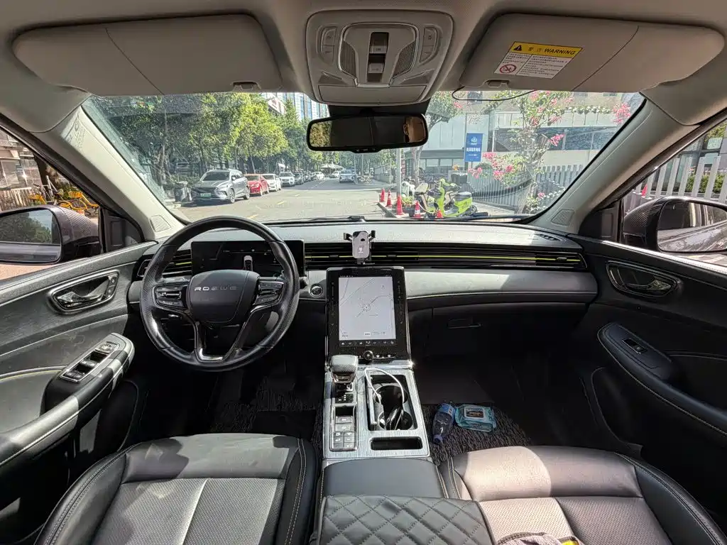 Roewe RX5 New Energy — миниатюра 13