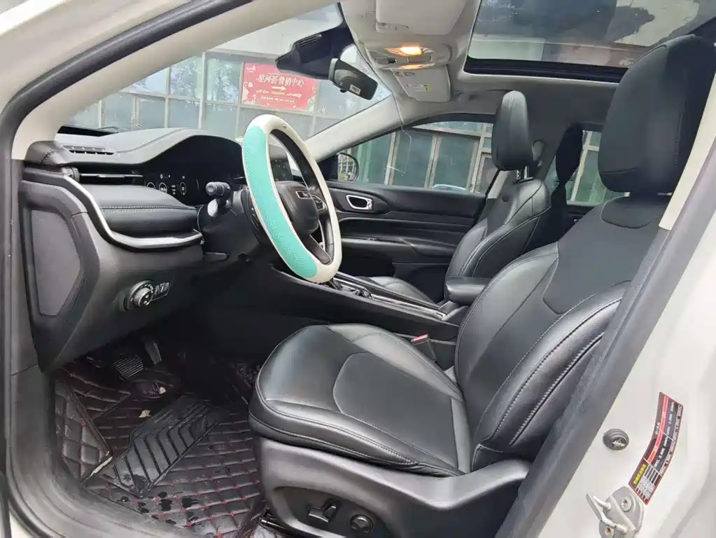 Jeep Compass — миниатюра 4