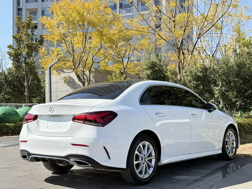 MERCEDES-BENZ A CLASS