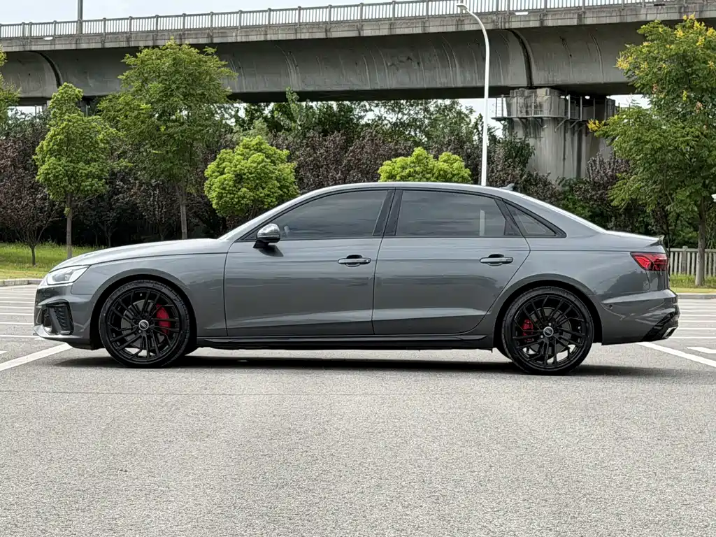 Audi A4L — миниатюра 17