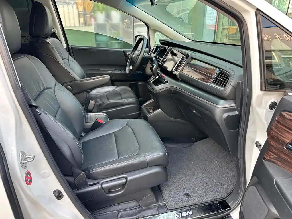 Honda Elysion — миниатюра 12