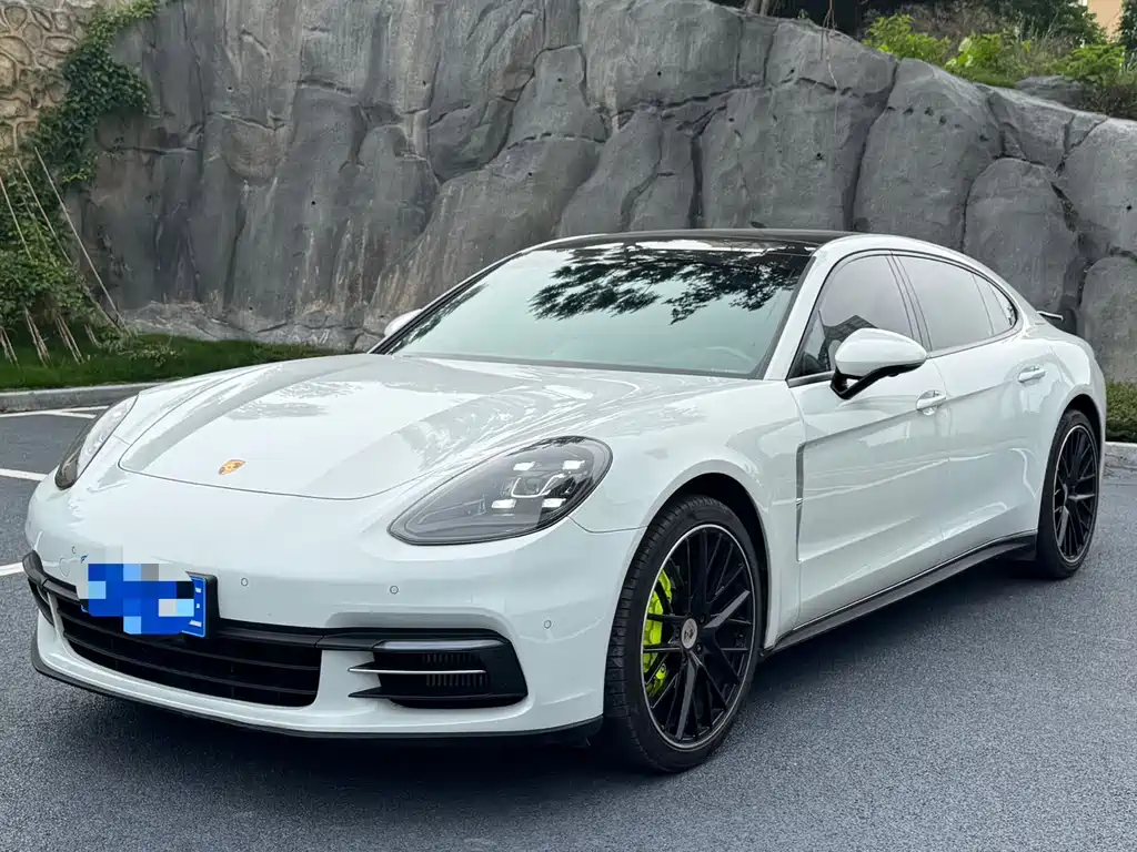 Porsche Panamera 2019