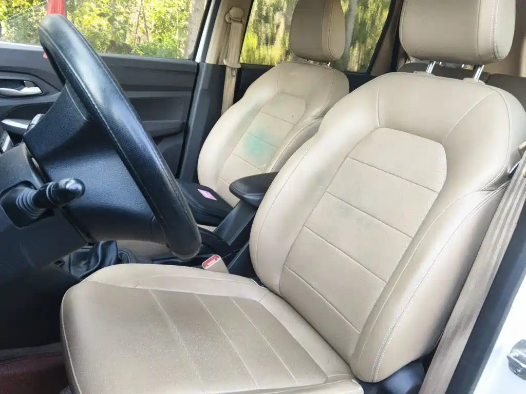 Wuling Hongguang — миниатюра 16