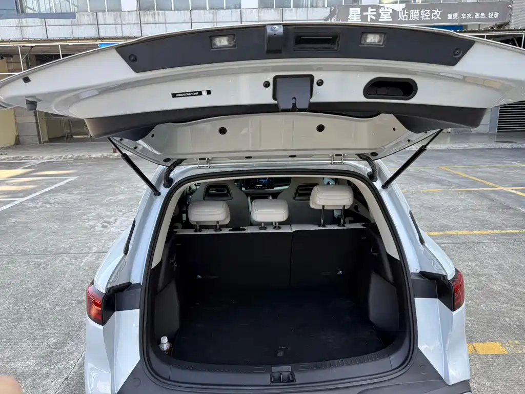BYD Yuan UP — миниатюра 16