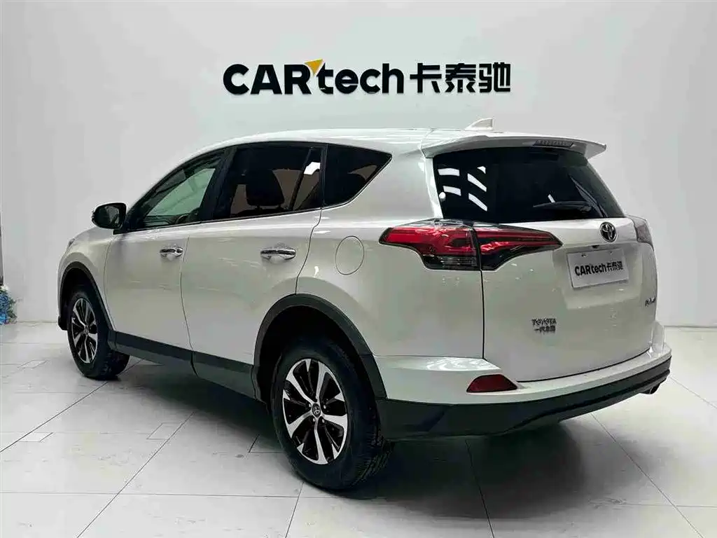 TOYOTA RAV4 RONGFANG