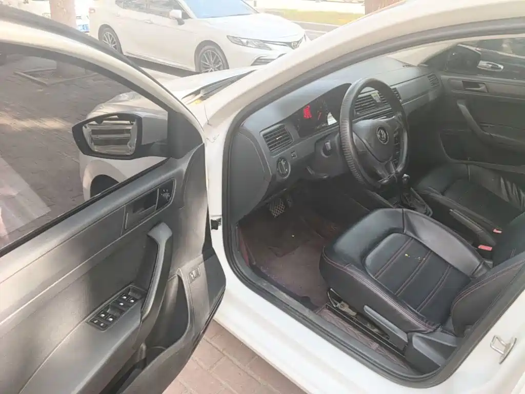 Volkswagen Santana — миниатюра 16