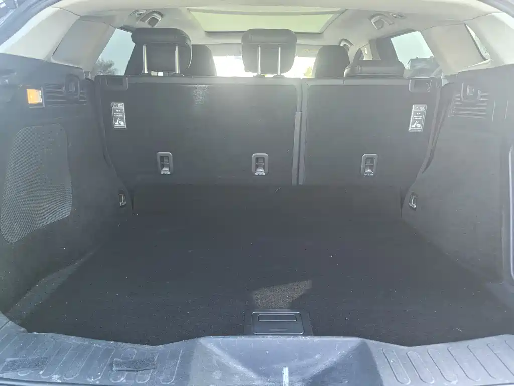 WEI PAI WEI BRAND VV7