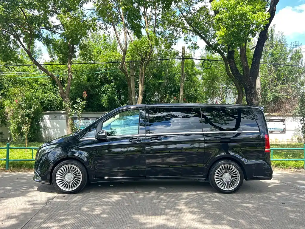 Mercedes-Benz V-Class — миниатюра 4
