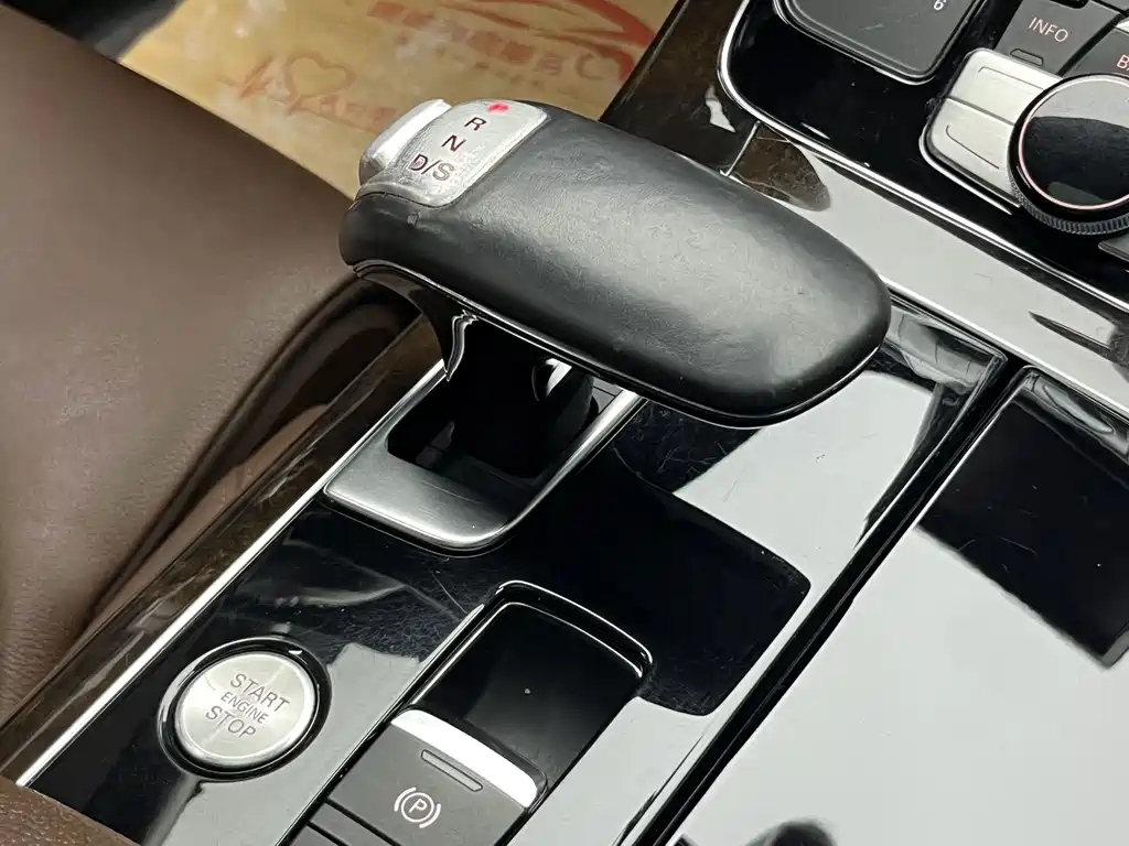 Audi A8 — миниатюра 17