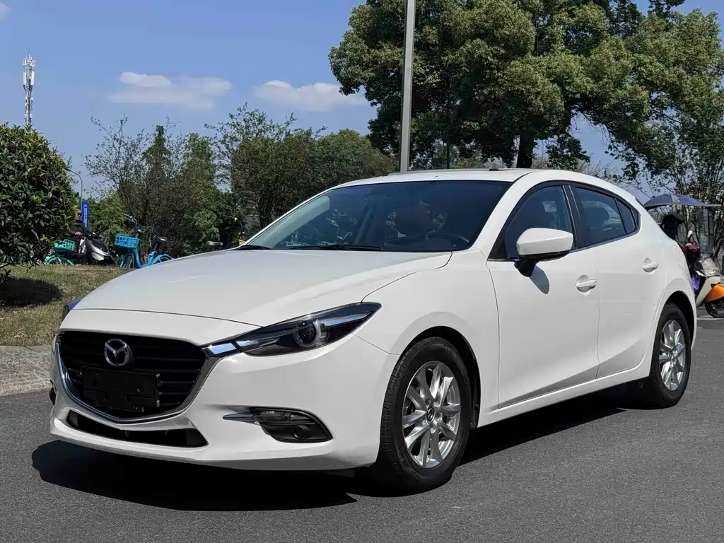 Mazda 3 Axela 2019