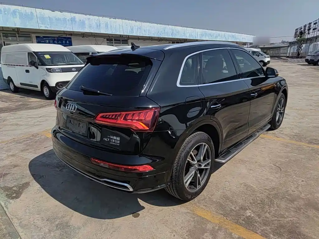 Audi Q5L — миниатюра 7
