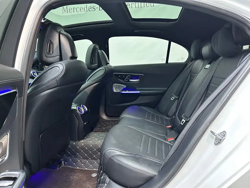 Mercedes-Benz C-Class — миниатюра 9