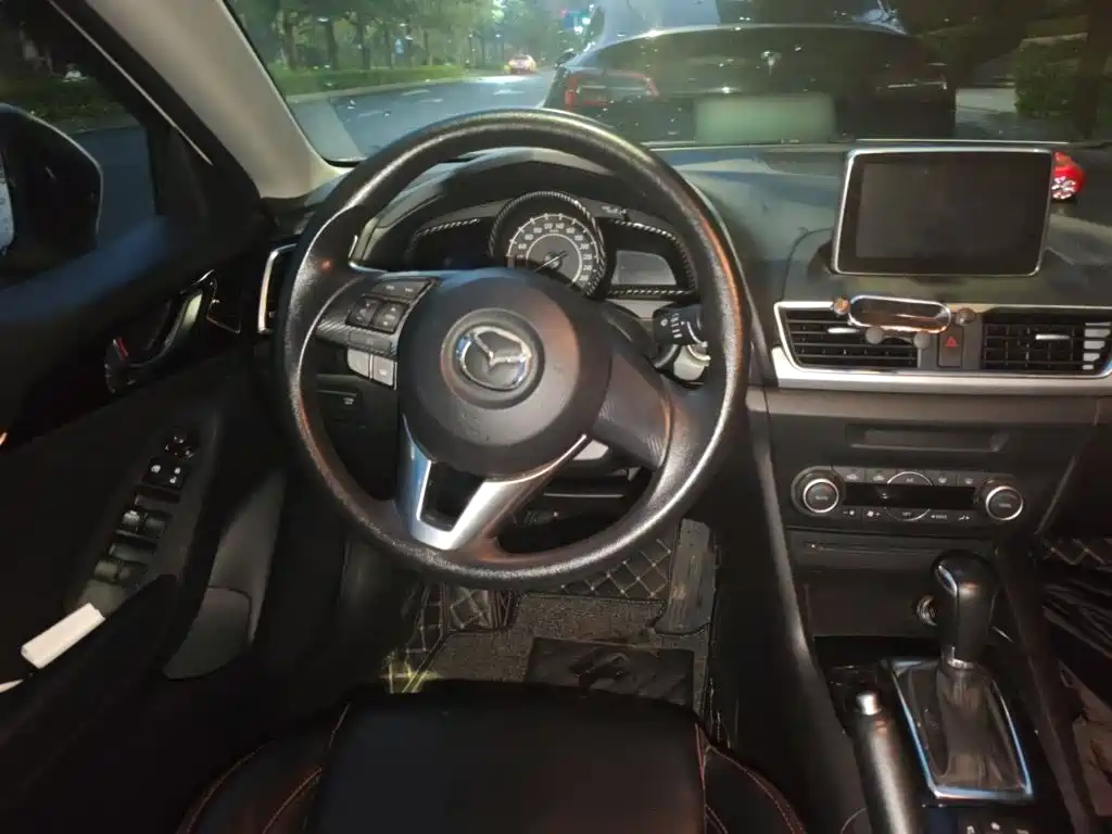 Mazda 3 Axela — миниатюра 11
