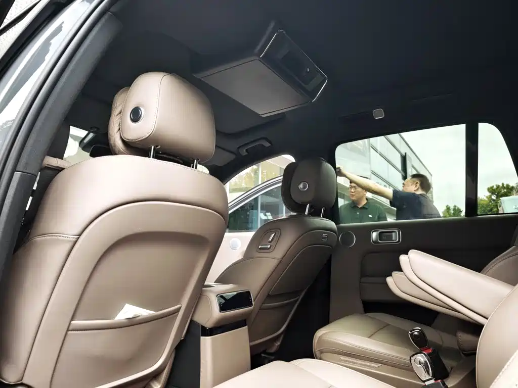 Li Auto Li L8 — миниатюра 5