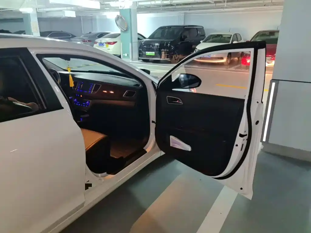 Hyundai Mistra — миниатюра 20