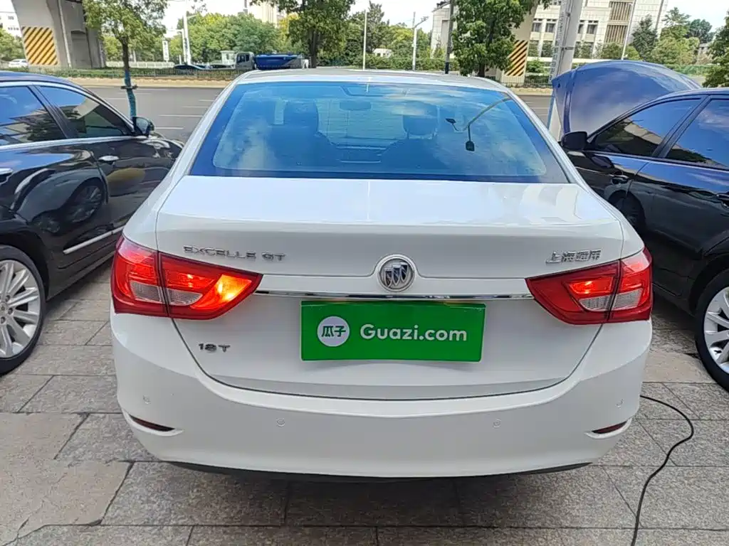 Buick Excelle — миниатюра 6