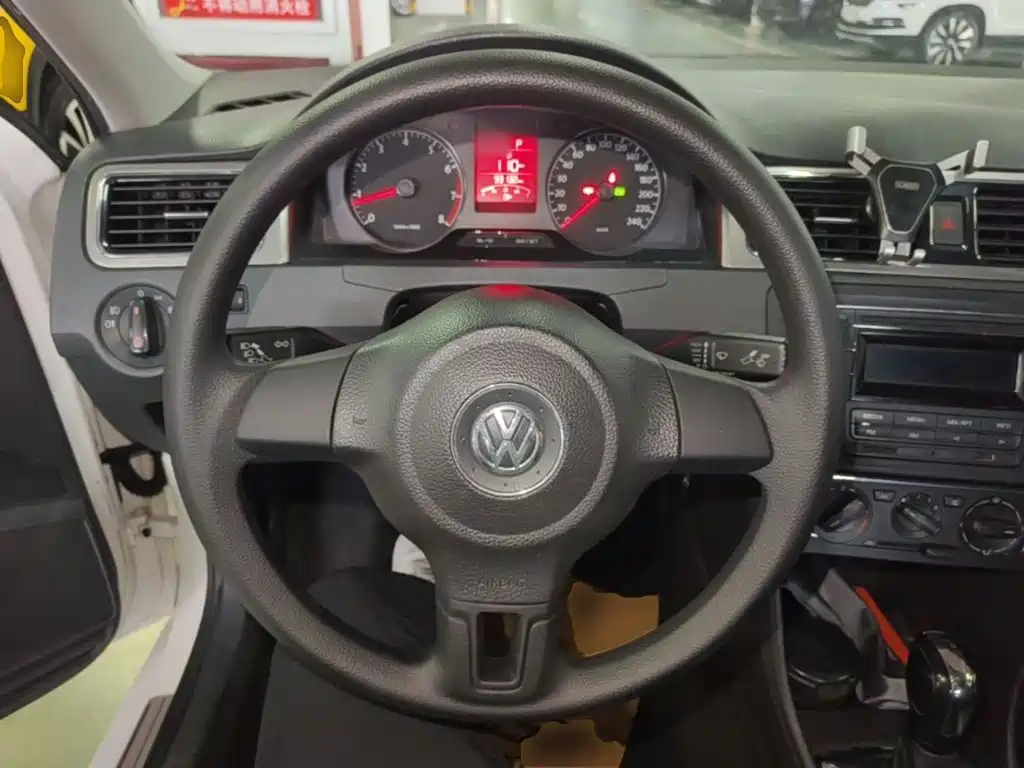 Volkswagen Santana — миниатюра 11
