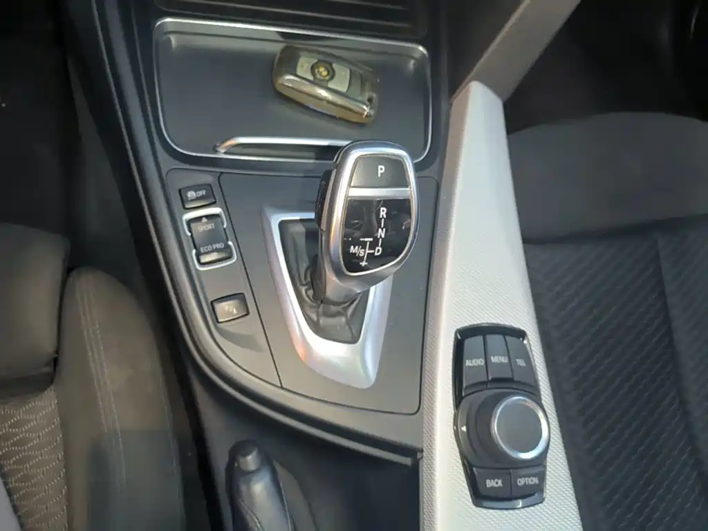 BMW 3 Series — миниатюра 14