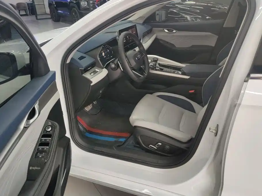 Geely Xingrui — миниатюра 9