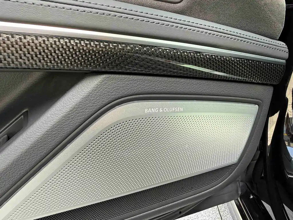 Audi S8 — миниатюра 8