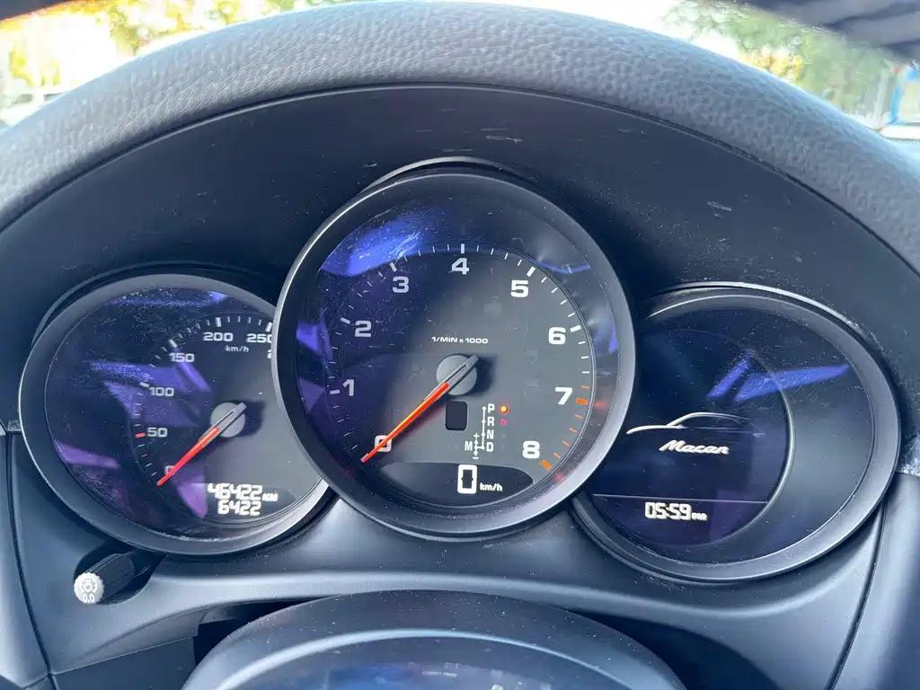 Porsche Macan — миниатюра 17