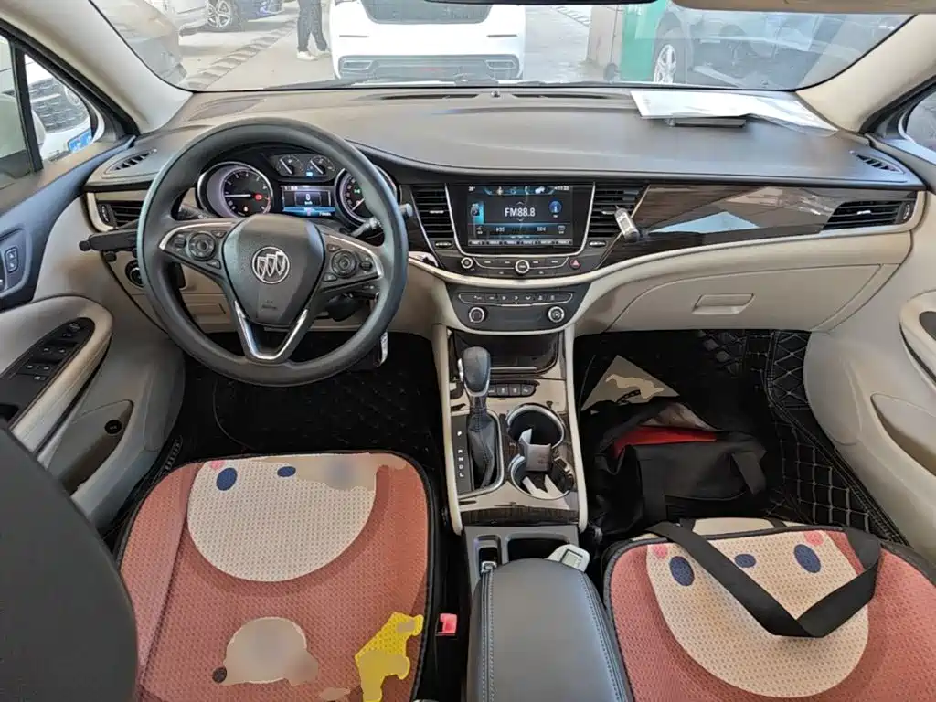 Buick Verano — миниатюра 10