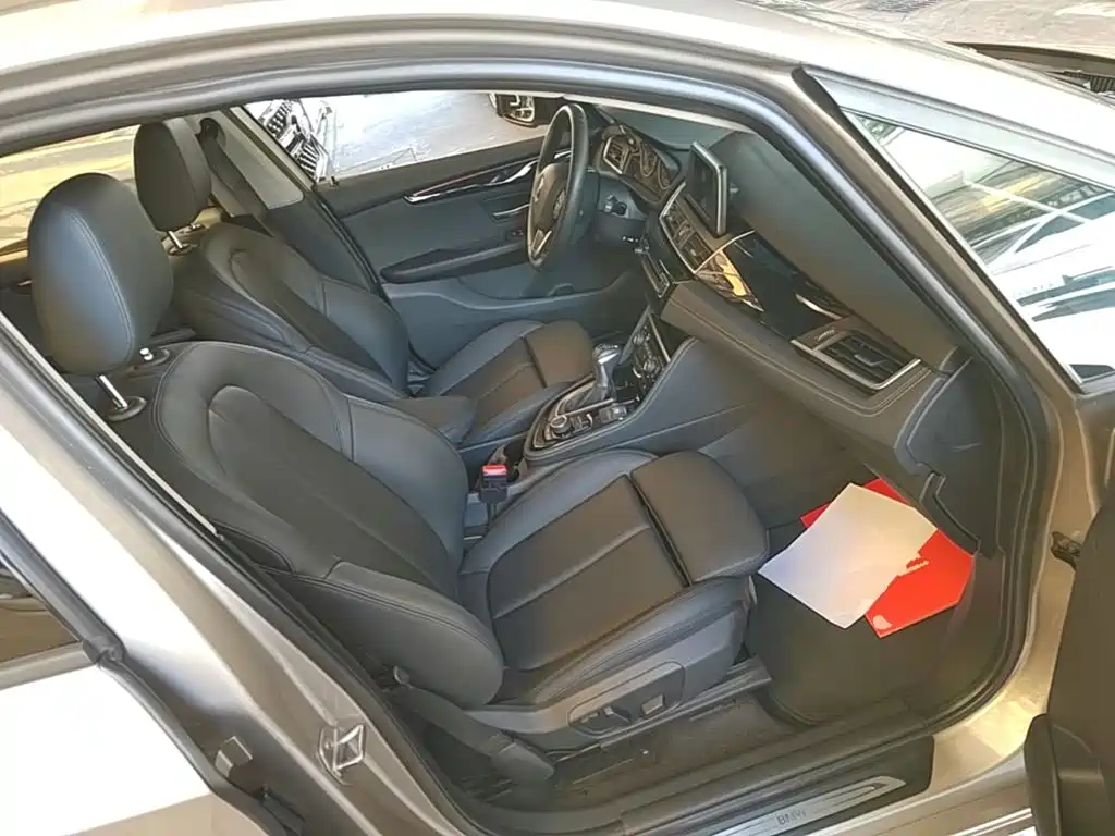 BMW 2 Series Active Tourer — миниатюра 25