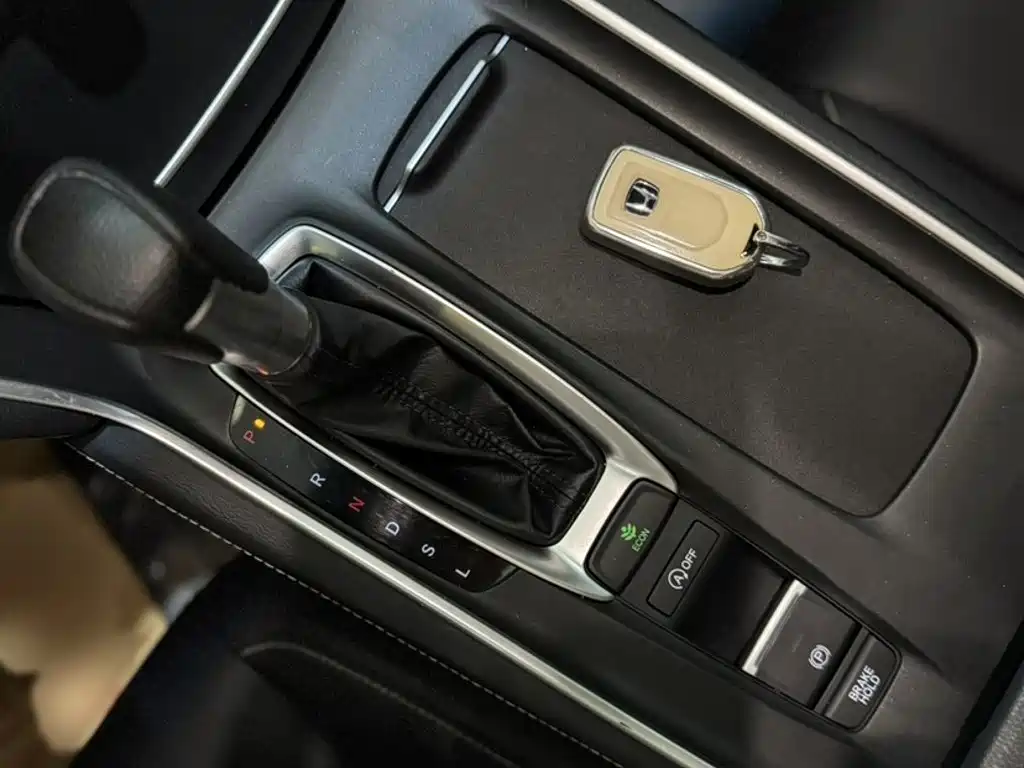 Honda Inspire — миниатюра 10