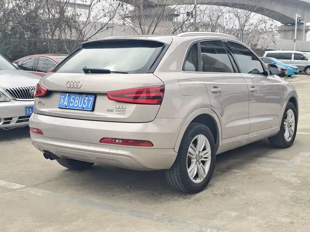 Audi Q3 2015 35 TFSI quattro