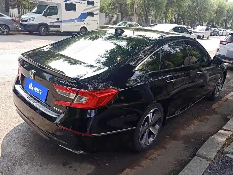 Honda Accord — миниатюра 3
