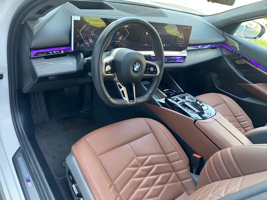 BMW 5 Series — миниатюра 16