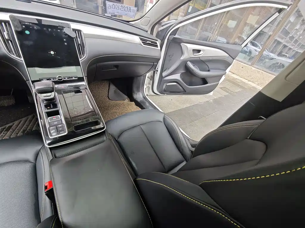 Roewe i6 MAX 2020 1.5T PHEV