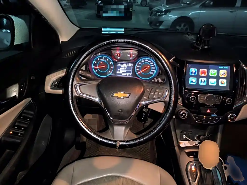Chevrolet Cruze — миниатюра 11