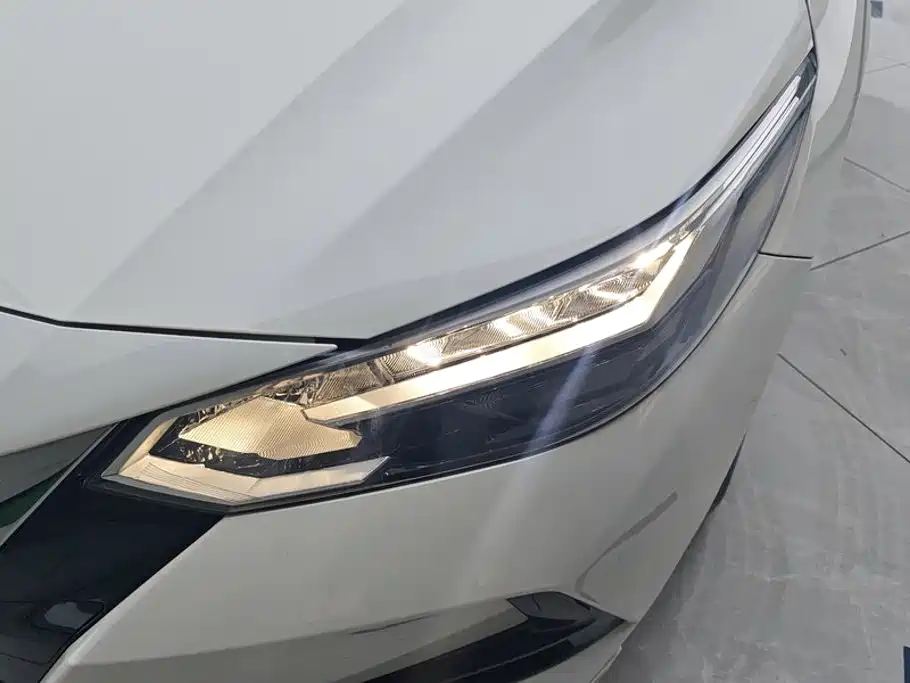 Nissan Sylphy 2022 1.6L XL CVT Enjoy