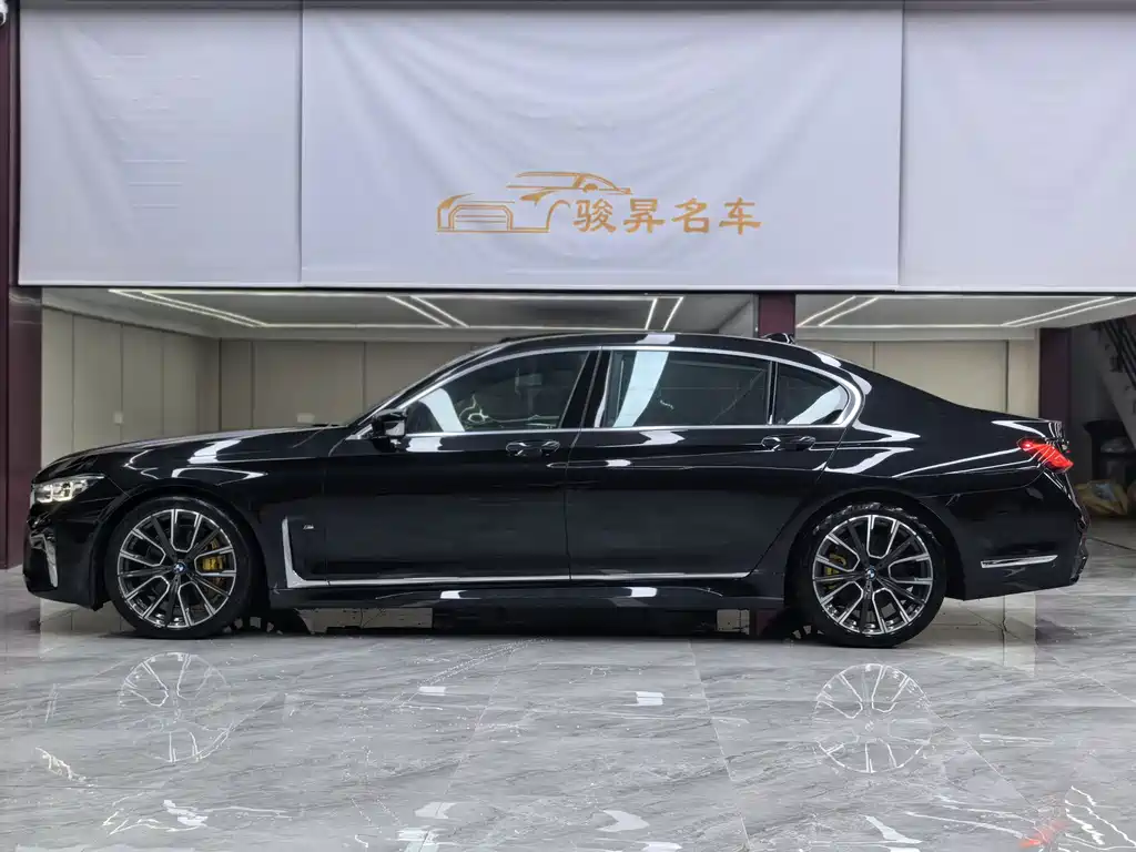 BMW 7 Series 7 2019 740Li Lead M Sport