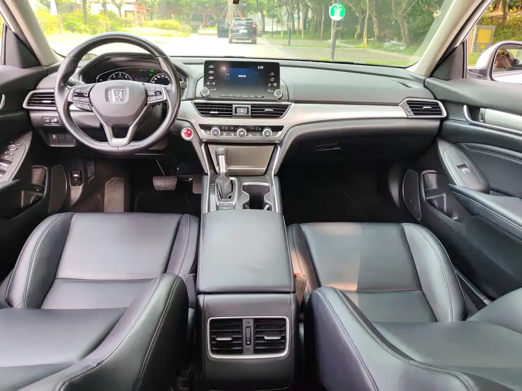 Honda Accord — миниатюра 7