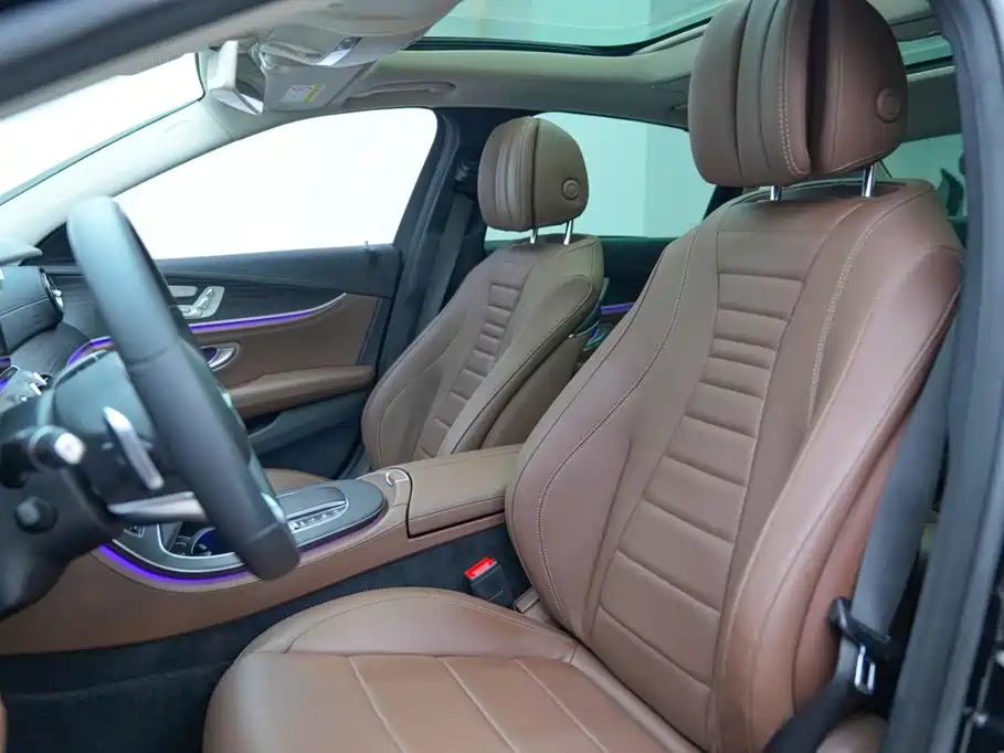 Mercedes-Benz E-Class — миниатюра 6