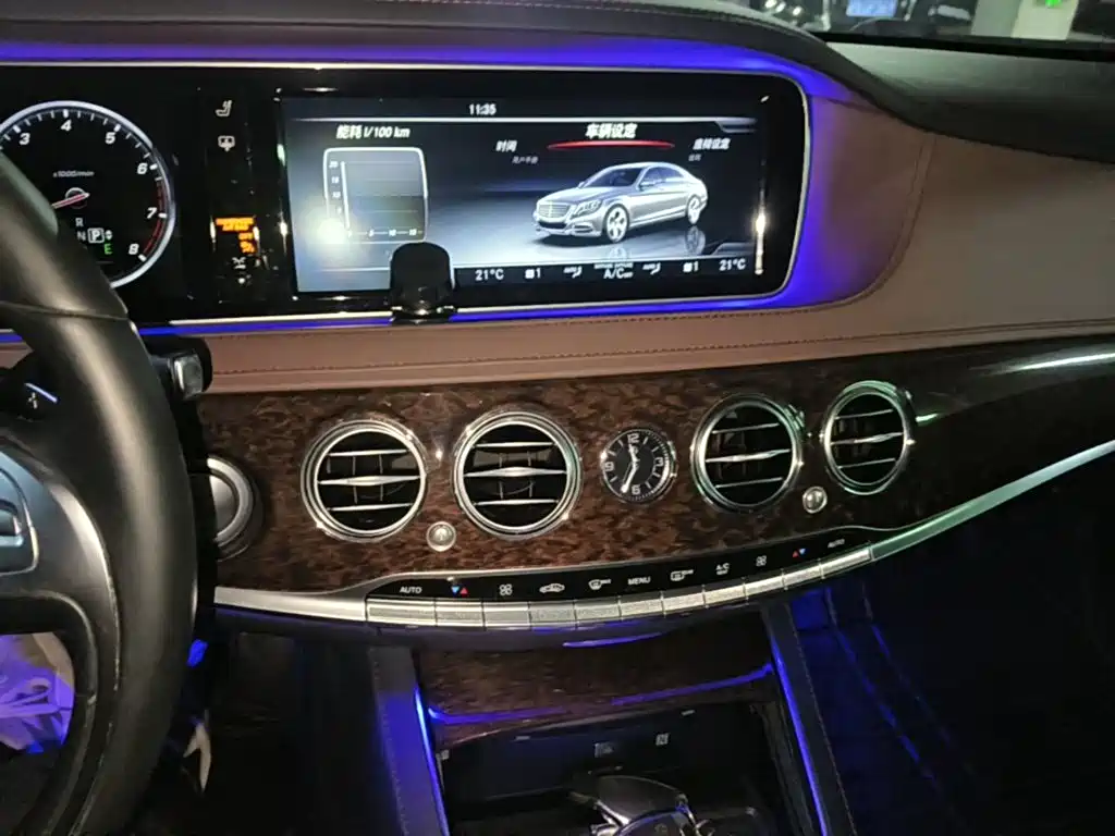 Mercedes-Benz S-Class — миниатюра 13