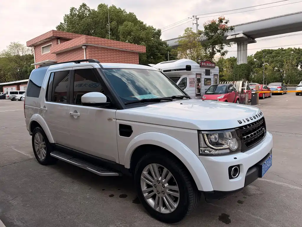 Land Rover Discovery — миниатюра 3