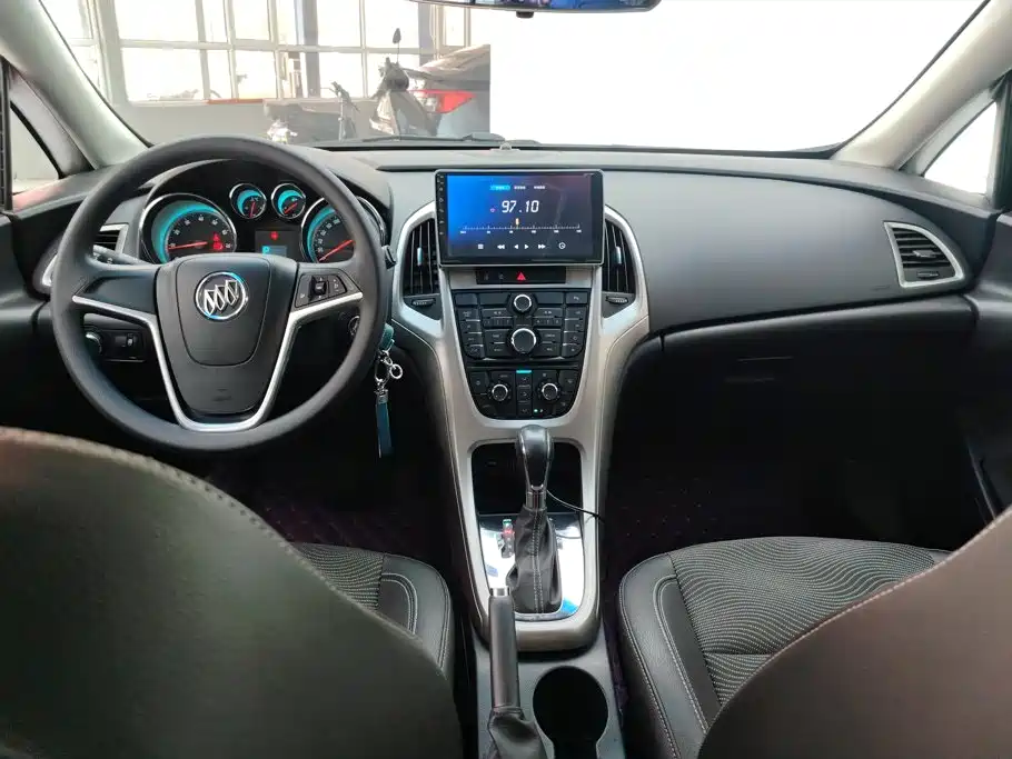 Buick Excelle — миниатюра 12