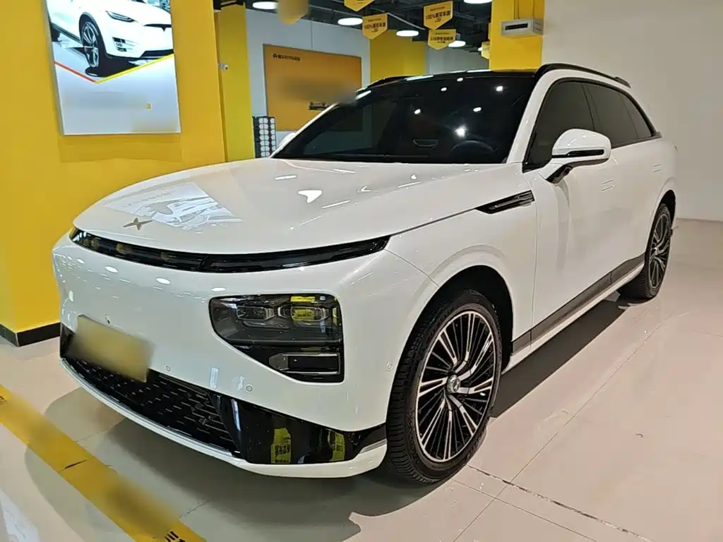 XPeng G9 — миниатюра 2